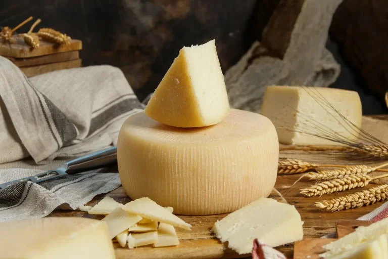 Czym charakteryzuje się ser włoski Grana Padano?